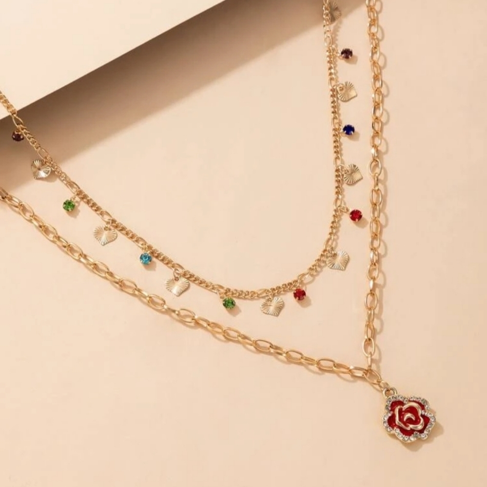 *Kitty* Rose and Hearts Necklace - Picture 2 of 4